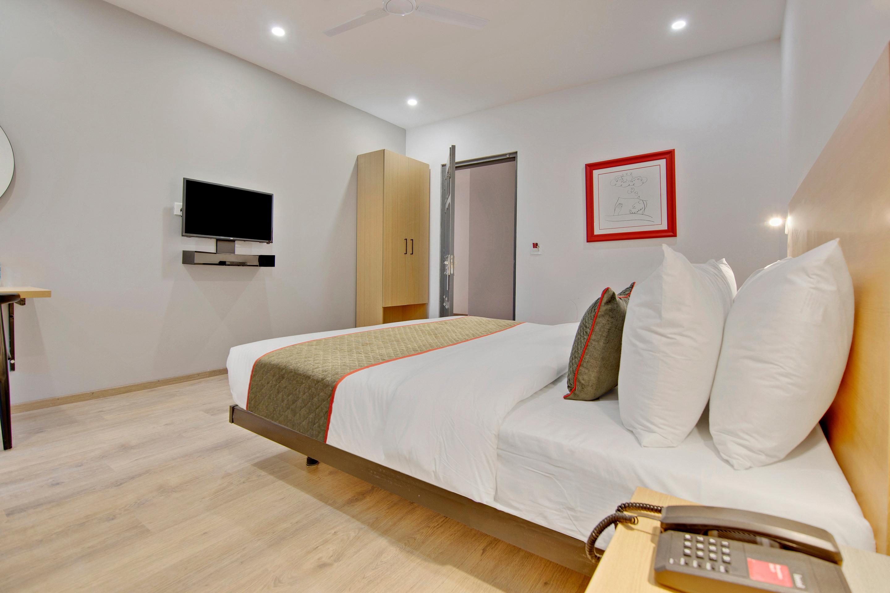 Townhouse Sector 49 Near Logix City Centre Noida Luaran gambar