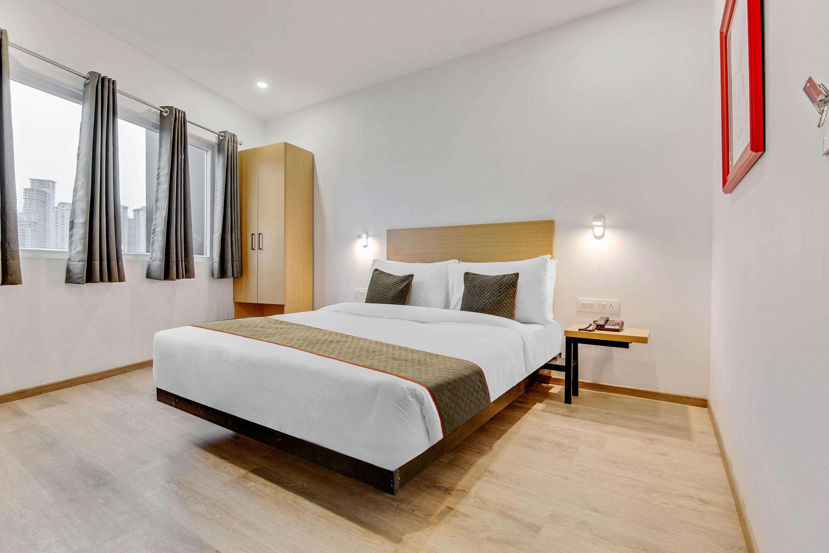Townhouse Sector 49 Near Logix City Centre Noida Luaran gambar