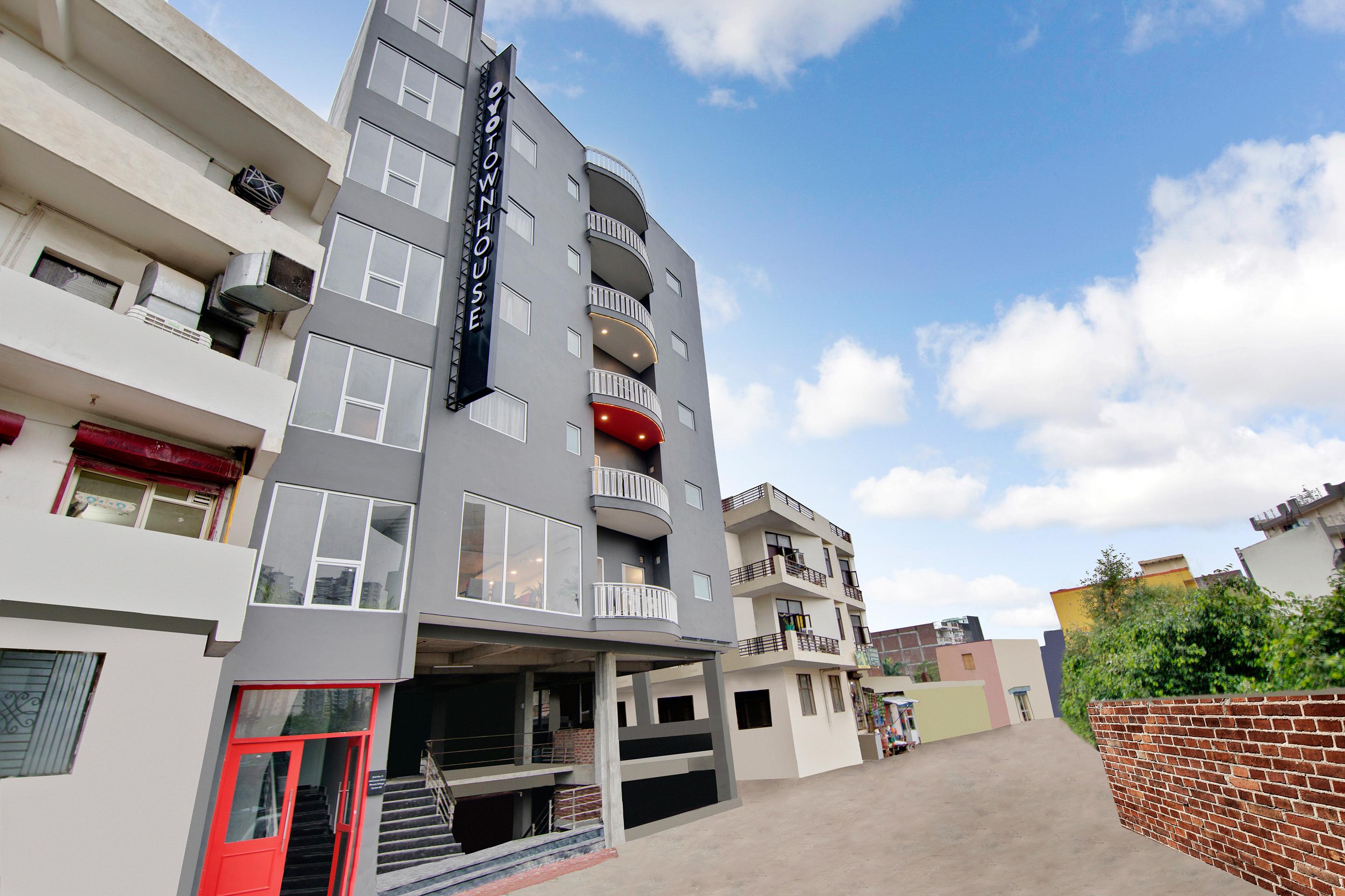 Townhouse Sector 49 Near Logix City Centre Noida Luaran gambar