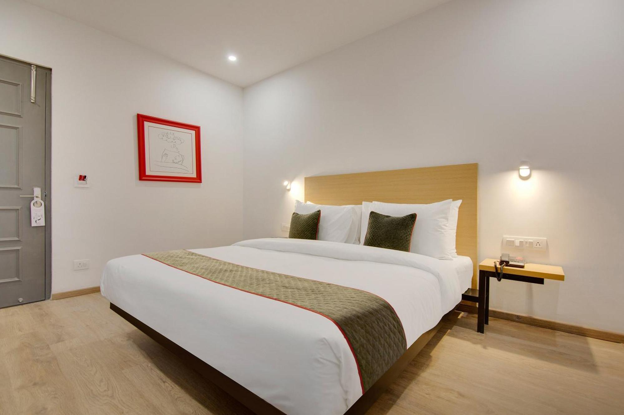 Townhouse Sector 49 Near Logix City Centre Noida Luaran gambar