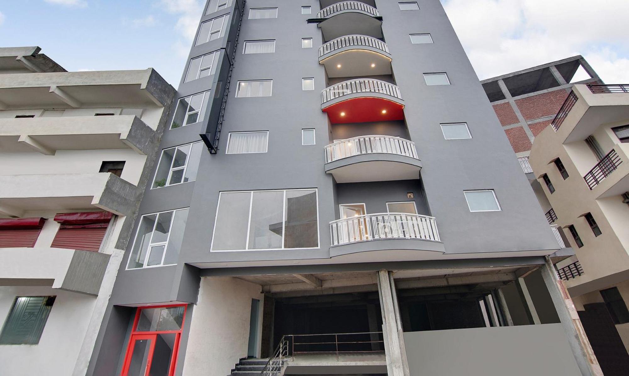 Townhouse Sector 49 Near Logix City Centre Noida Luaran gambar