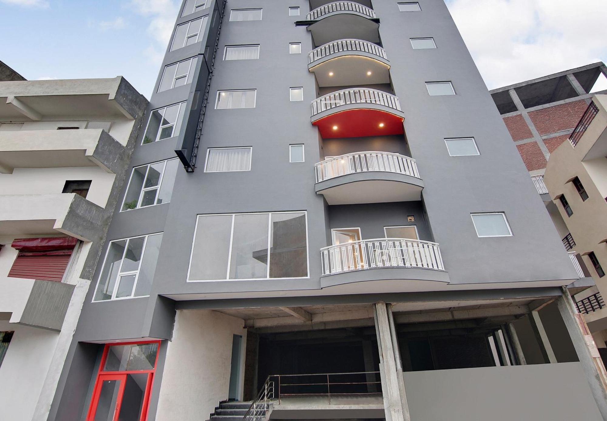 Townhouse Sector 49 Near Logix City Centre Noida Luaran gambar
